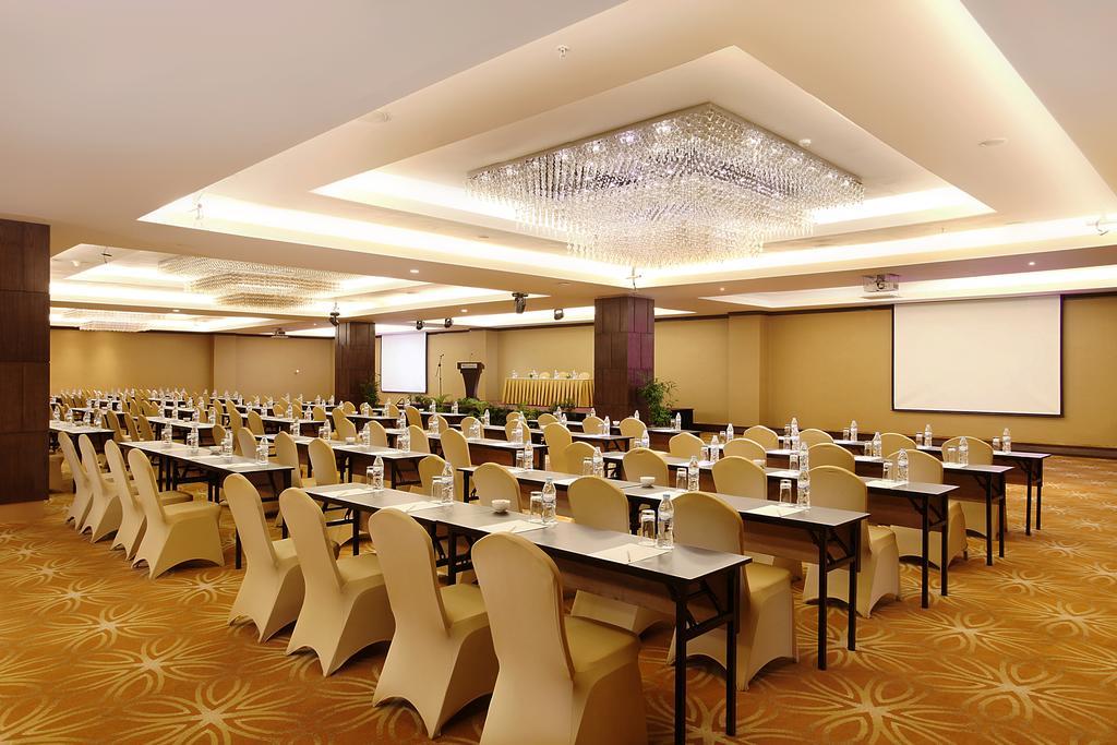 Swiss-Belhotel Harbour Bay Nagoya Exterior foto